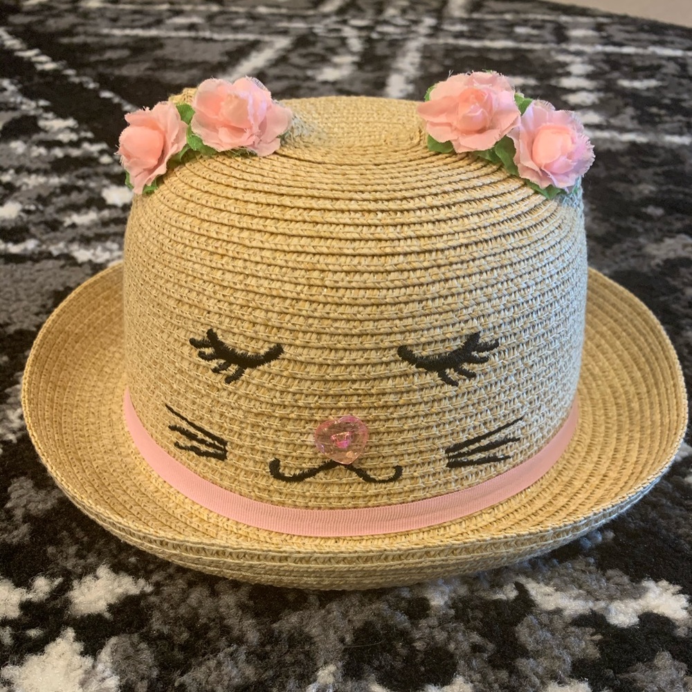 Claire’s cat flower hat!!